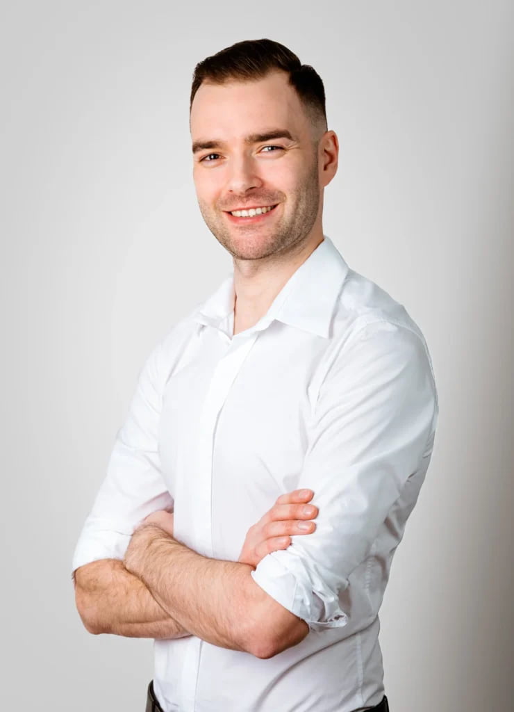 Jeg har 15 års erfaring med kommersiell utvikling og programmering av nettsider, og legger vekt på at koden er ren, optimalisert, skalerbar og lett å videreutvikle.